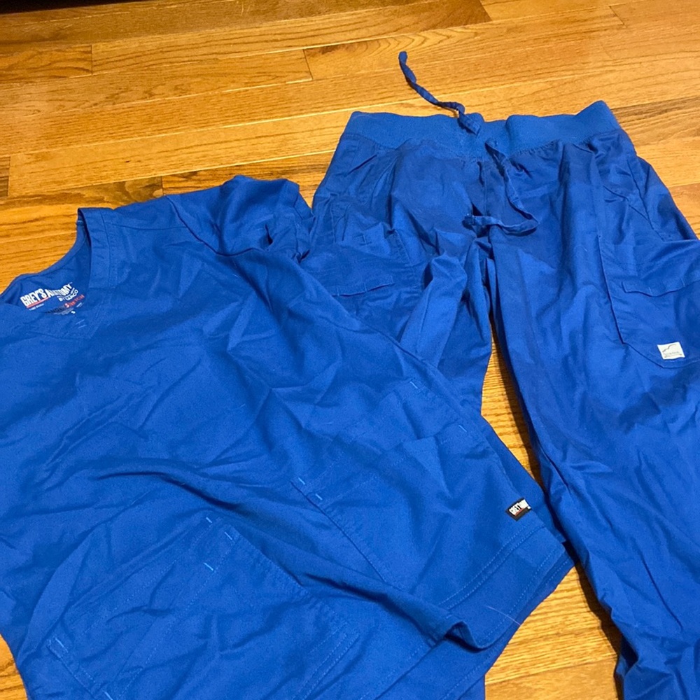 Jogger royal blue scrub top and bottom